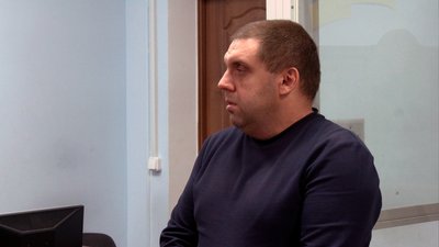 Прокурор просить суд стягнути з начальника управління ЖКГ Чернігівської міськради Ярослава Куца майже 8 млн грн Прокурор просить суд стягнути з начальника управління ЖКГ Чернігівської міськради Ярослава Куца майже 8 млн грн