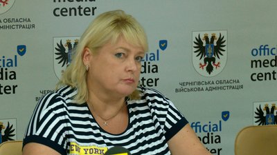 Начальниця відділу дошкільної, позашкільної освіти, оздоровлення та виховної роботи управління освіти і науки Чернігівської ОДА Наталія Дягло про нову програму "Захисту України" на Чернігівщині Начальниця відділу дошкільної, позашкільної освіти, оздоровлення та виховної роботи управління освіти і науки Чернігівської ОДА Наталія Дягло про нову програму "Захисту України" на Чернігівщині