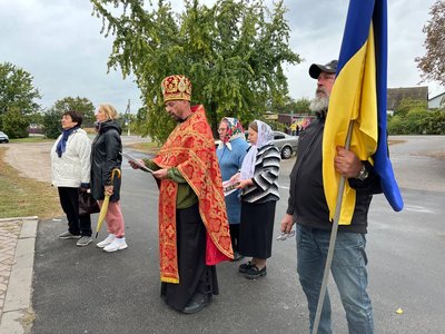 "Зрізати замки не будемо": жителі громади на Черкащині намагаються повернути собор у власність ПЦУ "Зрізати замки не будемо": жителі громади на Черкащині намагаються повернути собор у власність ПЦУ
