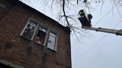 "Молнія" вдарила по приватному сектору у Холодногірському районі Харкова 7 "Молнія" вдарила по приватному сектору у Холодногірському районі Харкова 7
