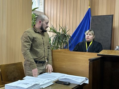 Суд у Кременчуці продовжив тримання під вартою депутата облради Дядика та його водія Суд у Кременчуці продовжив тримання під вартою депутата облради Дядика та його водія