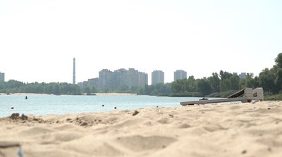 "Я б і зимою купався": чи безпечна вода для купання у Дніпрі на черкаських пляжах "Я б і зимою купався": чи безпечна вода для купання у Дніпрі на черкаських пляжах
