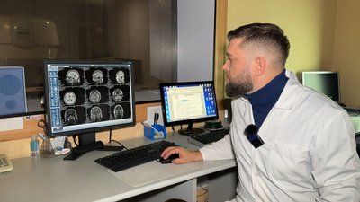 “Обстеження - це дуже важливо”: рентгенолог Артем Скульбєда розповів про свою роботу “Обстеження - це дуже важливо”: рентгенолог Артем Скульбєда розповів про свою роботу