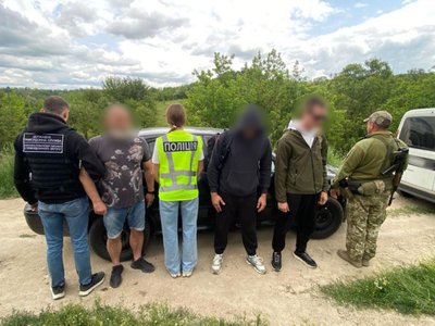 Громадянин РФ намагався незаконно переправити військовозобов’язаних за кордон Громадянин РФ намагався незаконно переправити військовозобов’язаних за кордон