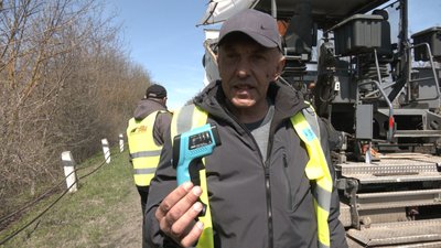 На Тернопільщині ремонтують дорогу, ремонт дороги, Володимир Кремінський, 14 квітня 2026 року На Тернопільщині ремонтують дорогу, ремонт дороги, Володимир Кремінський, 14 квітня 2026 року