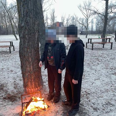 Ледь не потонули: у Кременчуці під кригу провалились двоє хлопчиків Ледь не потонули: у Кременчуці під кригу провалились двоє хлопчиків