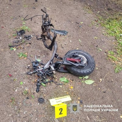 Скутер, який підозрювана, за даними слідства, використала, щоб підірвати військових Скутер, який підозрювана, за даними слідства, використала, щоб підірвати військових