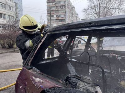 Горіла автівка Горіла автівка