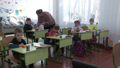Питання спецшкіл у Мізочі та Чуделі зняли з порядку денного Рівненської облради Питання спецшкіл у Мізочі та Чуделі зняли з порядку денного Рівненської облради