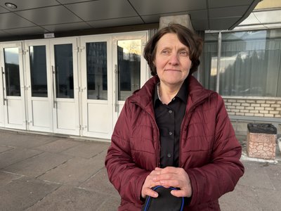 Трагедія у драмтеатрі у Маріуполі: у Полтаві та Кременчуці влаштували акції пам'яті Трагедія у драмтеатрі у Маріуполі: у Полтаві та Кременчуці влаштували акції пам'яті