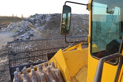 Луцьк отримав ущільнювач для сміття з Литви Луцьк отримав ущільнювач для сміття з Литви