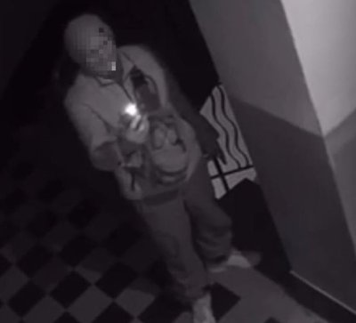 Двох львів'ян підозрюють у підпалі дверей квартири військового Двох львів'ян підозрюють у підпалі дверей квартири військового