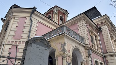 "Пряничний будиночок" на Максиміліанівській "Пряничний будиночок" на Максиміліанівській