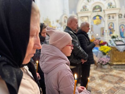 З військовим Геннадієм Гуком, який отримав «Золотий хрест», попрощалися у Рівному З військовим Геннадієм Гуком, який отримав «Золотий хрест», попрощалися у Рівному