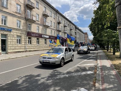 "Доводиться боротися з болем сам на сам": у Черкасах відбулася акція "Не мовчи — полон вбиває"