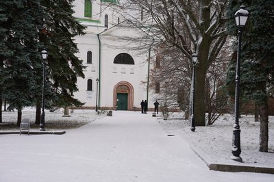 Суд передав у власність держави: на Черкащині представники УПЦ МП не пустили до собору його нових управителів Суд передав у власність держави: на Черкащині представники УПЦ МП не пустили до собору його нових управителів