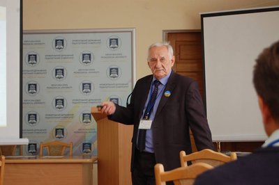 У Кривому Розі помітили лося, який плавав у річці та гуляв по місту