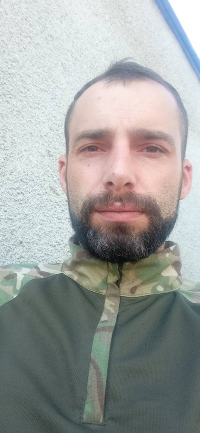 "Цілий ранок чекаю SMS" — житомирянка Тетяна Сень про стосунки під час війни "Цілий ранок чекаю SMS" — житомирянка Тетяна Сень про стосунки під час війни