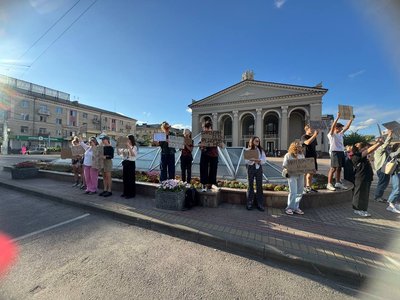В Україні тривають протести проти відставки Федорова. День шостий В Україні тривають протести проти відставки Федорова. День шостий