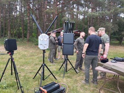 Засоби РЕБ на полігоні Засоби РЕБ на полігоні
