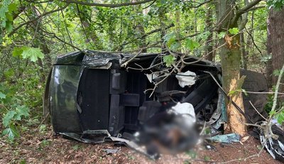 Тіло деблокували рятувальники: у Черкаському районі внаслідок ДТП загинула 16-річна дівчина Тіло деблокували рятувальники: у Черкаському районі внаслідок ДТП загинула 16-річна дівчина