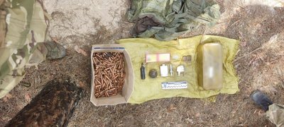 Залишили боєприпаси і документи: на Київщині виявили місце дислокації російських військових Залишили боєприпаси і документи: на Київщині виявили місце дислокації російських військових
