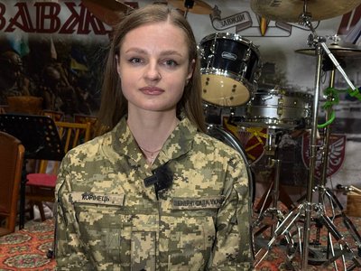 "Зустрічають невесело — проводжають добре", — Валентин Корінець, артист оркестру 199 навчального центру ДШВ "Зустрічають невесело — проводжають добре", — Валентин Корінець, артист оркестру 199 навчального центру ДШВ