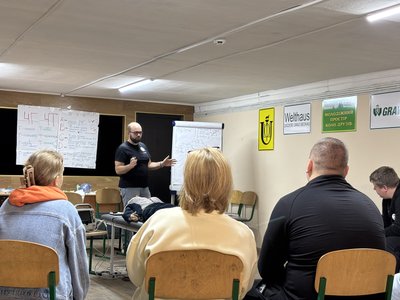 У Конотопі медиків вчили порятунку людей у критичних станах У Конотопі медиків вчили порятунку людей у критичних станах