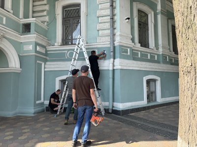 “Блакитний щит" на Сумщині: спеціалізований підрозділ ЗСУ маркував культурні пам'ятки “Блакитний щит" на Сумщині: спеціалізований підрозділ ЗСУ маркував культурні пам'ятки