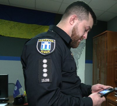"Сьогодні вся лінія фронту — це Донецький аеропорт". Захисник летовища про бої колишні та сьогоднішні "Сьогодні вся лінія фронту — це Донецький аеропорт". Захисник летовища про бої колишні та сьогоднішні