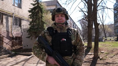 Анатолій Антонов поліцейський екіпажу "Білий янгол" Костянтинівка Донецька область Анатолій Антонов поліцейський екіпажу "Білий янгол" Костянтинівка Донецька область