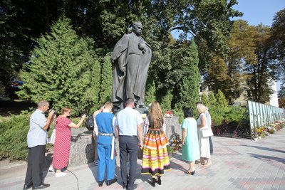"Діалог двох культур" "Діалог двох культур"
