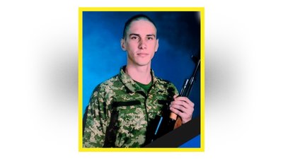 На Чернігівщині попрощалися з Віктором Рижаком, Володимиром Трушем, Дмитром Шаповалом та Сергієм Чепурком На Чернігівщині попрощалися з Віктором Рижаком, Володимиром Трушем, Дмитром Шаповалом та Сергієм Чепурком