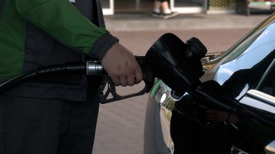 Бензин і дизель дорожчають: що відбувається на АЗС у Житомирі Бензин і дизель дорожчають: що відбувається на АЗС у Житомирі