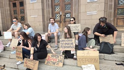 В Україні тривають протести проти відставки Федорова з посади міністра оборони: День 12
