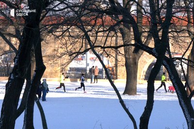 В Одесі відбувся зимовий забіг, на якому збирали гроші для морпіхів В Одесі відбувся зимовий забіг, на якому збирали гроші для морпіхів