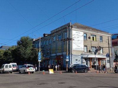 В центрі Житомира ДТП за участі чотирьох авто: рух частково ускладнений В центрі Житомира ДТП за участі чотирьох авто: рух частково ускладнений