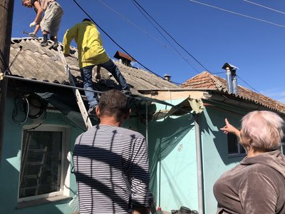 Пошкоджені будинки, цивільна та військова інфраструктура в Миколаєві: що розповіли очевидці обстрілу Пошкоджені будинки, цивільна та військова інфраструктура в Миколаєві: що розповіли очевидці обстрілу