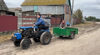 "Не вродило одне — виросте щось інше": як селяни на Рівненщині готуються до зими "Не вродило одне — виросте щось інше": як селяни на Рівненщині готуються до зими