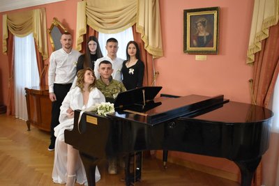 військовий одружився у відпустці, весілля, зсу, кременець військовий одружився у відпустці, весілля, зсу, кременець