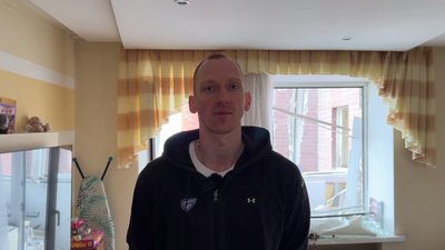 "Страшний вибух, і я бачу, що на мене летить скло." Що відбувається на місці удару РФ по Дніпру "Страшний вибух, і я бачу, що на мене летить скло." Що відбувається на місці удару РФ по Дніпру