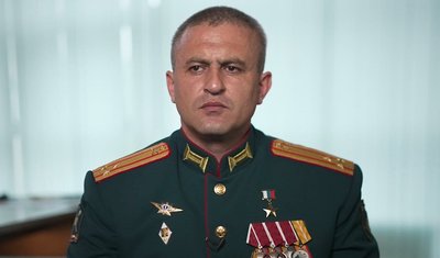 Росія вчить дітей воювати: офіцери окупаційних військ тренують українських підлітків Росія вчить дітей воювати: офіцери окупаційних військ тренують українських підлітків