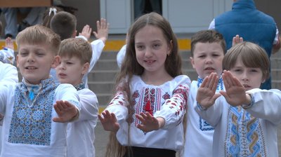 Останній дзвінок: у черкаських школах завершився навчальний рік Останній дзвінок: у черкаських школах завершився навчальний рік