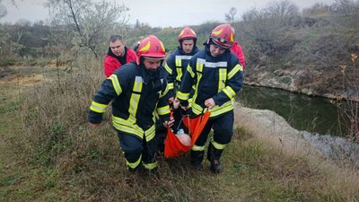 Стався напад епілепсії під час риболовлі: на Черкащині з води врятували чоловіка Стався напад епілепсії під час риболовлі: на Черкащині з води врятували чоловіка