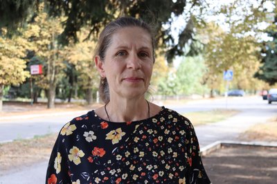 "Боялись, що нікому не потрібні". На Дніпропетровщині працює транзитний пункт для евакуйованих з Донецької області "Боялись, що нікому не потрібні". На Дніпропетровщині працює транзитний пункт для евакуйованих з Донецької області