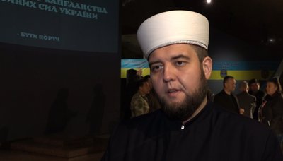 Військовий капелан Мурат Сулейманов Військовий капелан Мурат Сулейманов