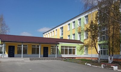 Ломачинецька гімназія Ломачинецька гімназія