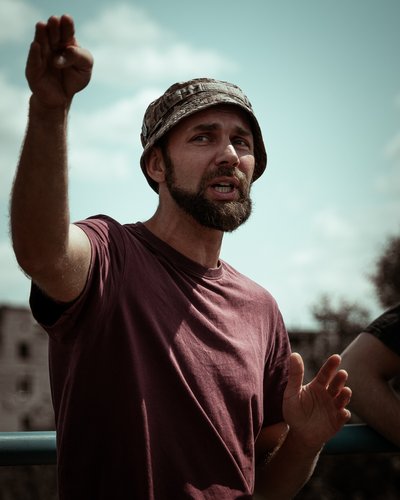 "Я корисний на війні, а ти?". Історія бійця 3 окремої штурмової бригади з Глухова "Я корисний на війні, а ти?". Історія бійця 3 окремої штурмової бригади з Глухова