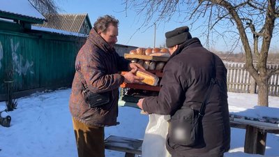 По хліб — за 10 кілометрів: один день з життя прикордонного села Кам’янська Слобода, що на Чернігівщині По хліб — за 10 кілометрів: один день з життя прикордонного села Кам’янська Слобода, що на Чернігівщині
