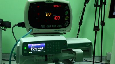 П'ять операцій без розрізу у прямому ефірі: у Житомирі хірурги ділилися досвідом із колегами П'ять операцій без розрізу у прямому ефірі: у Житомирі хірурги ділилися досвідом із колегами
